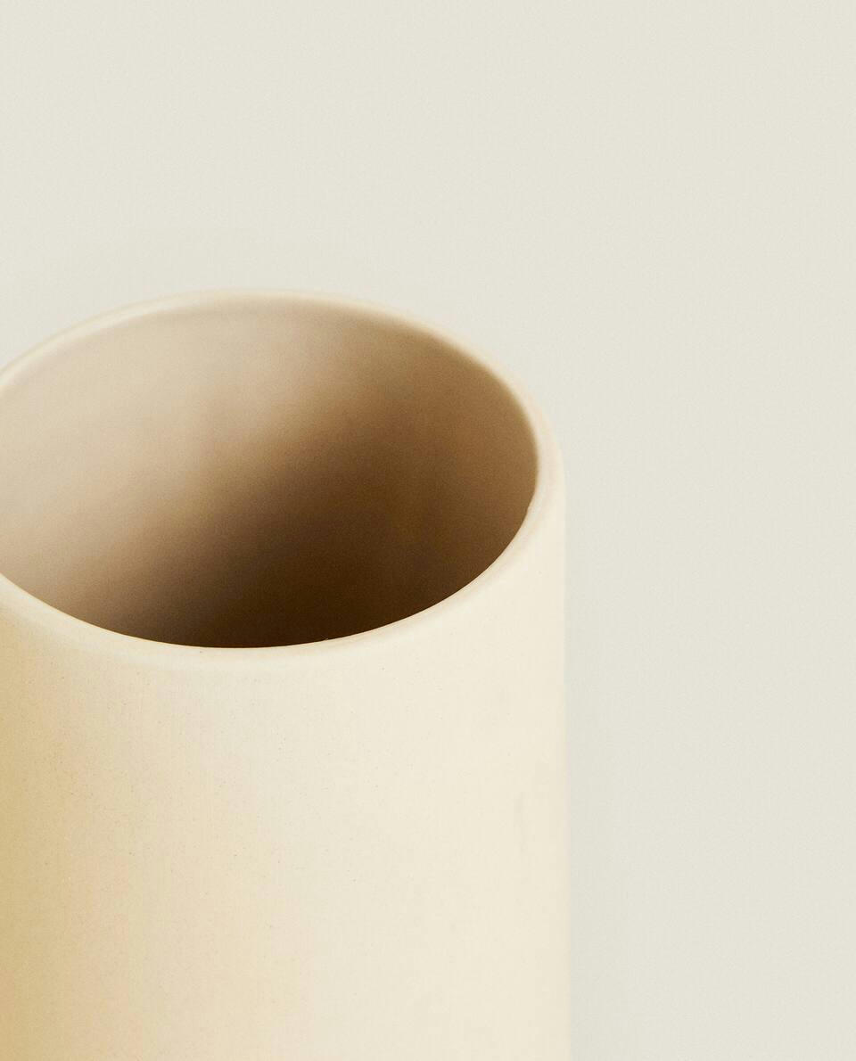 CERAMIC TUBE VASE