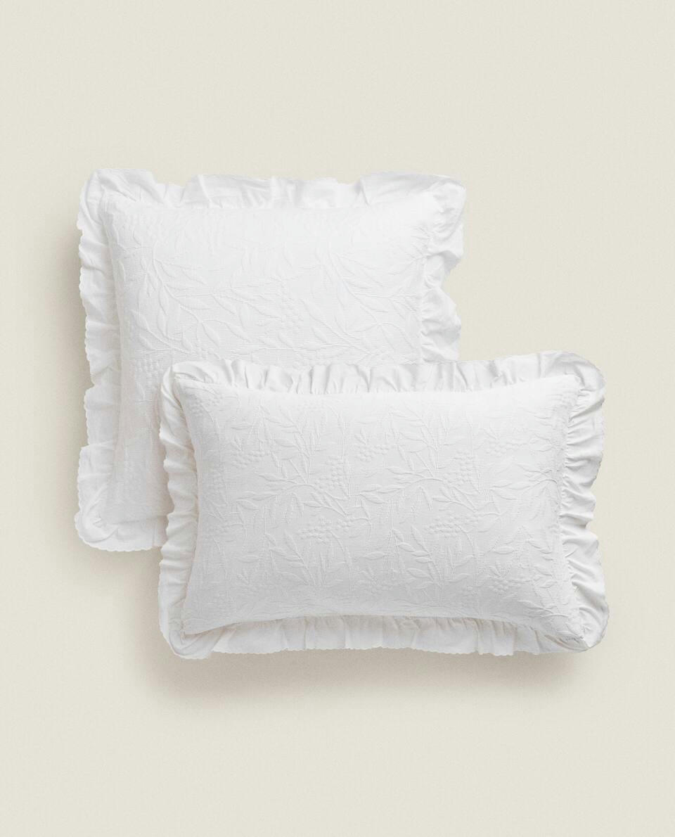 RUFFLE CUSHION COVER