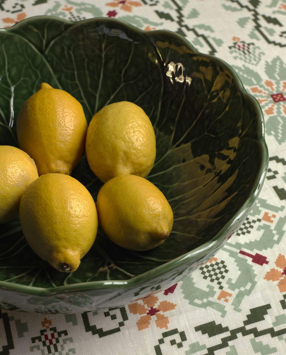 LEAF TRIM EARTHENWARE SALAD BOWL
