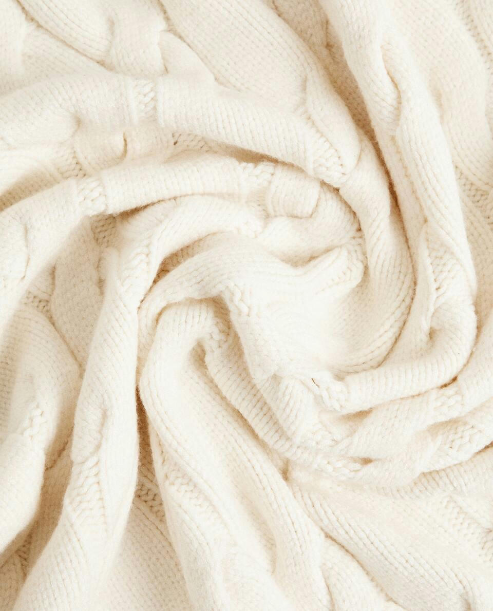 ELASTIC DESIGN BLANKET