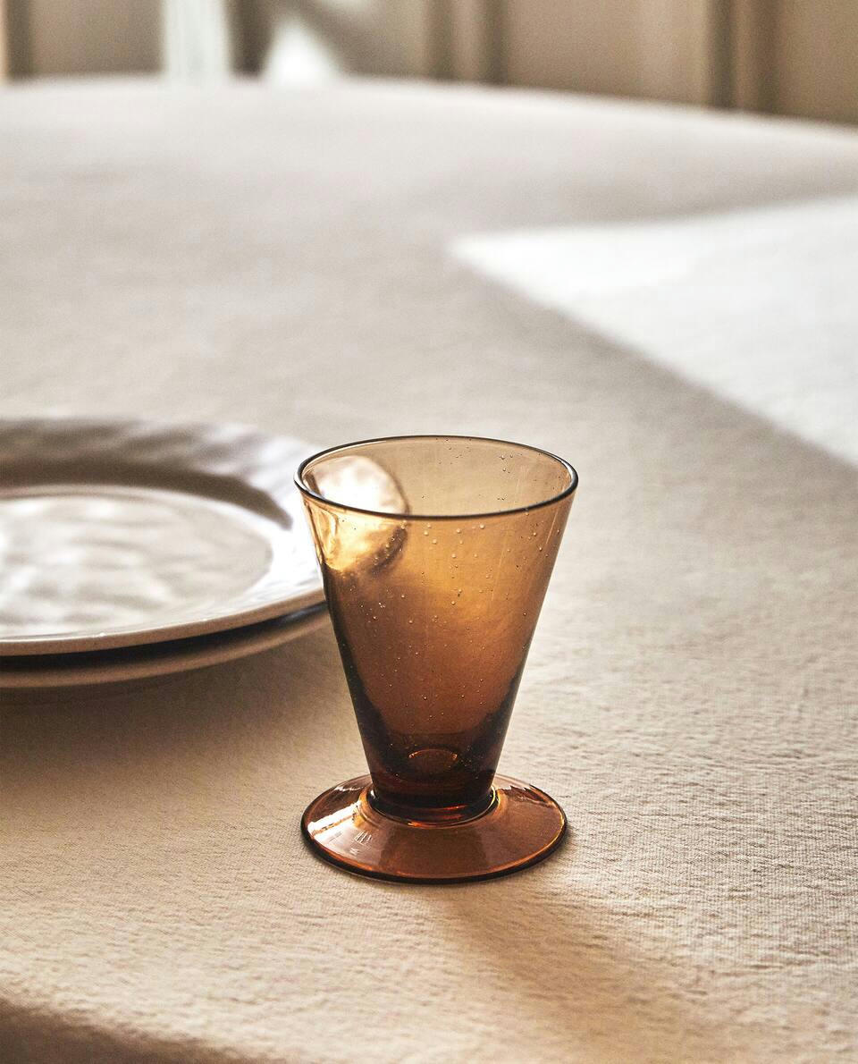 SMALL GLASS WITH BUBBLES