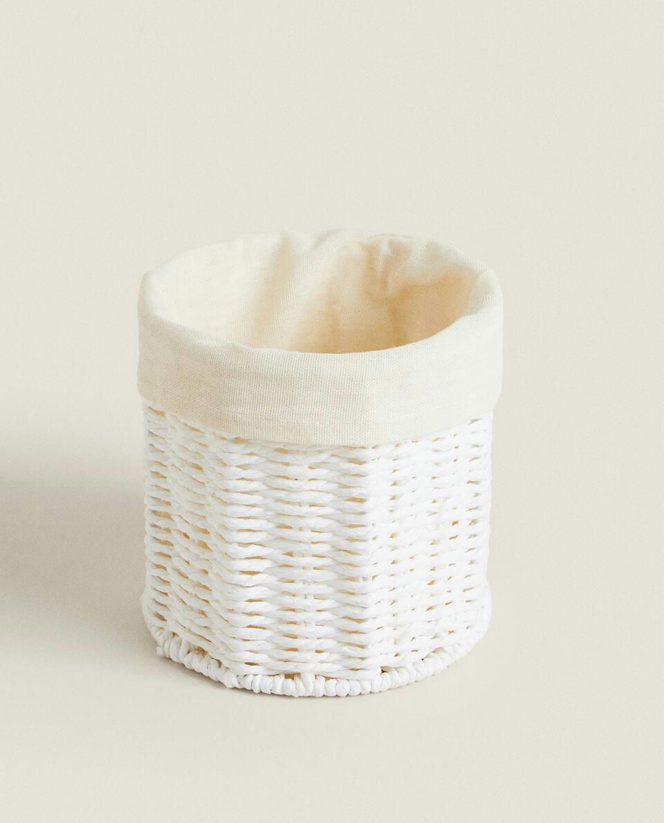 ROUND FABRIC-LINED BASKET