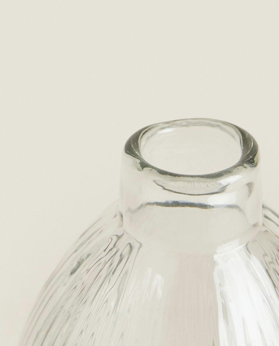 GLASS VASE WITH LINES