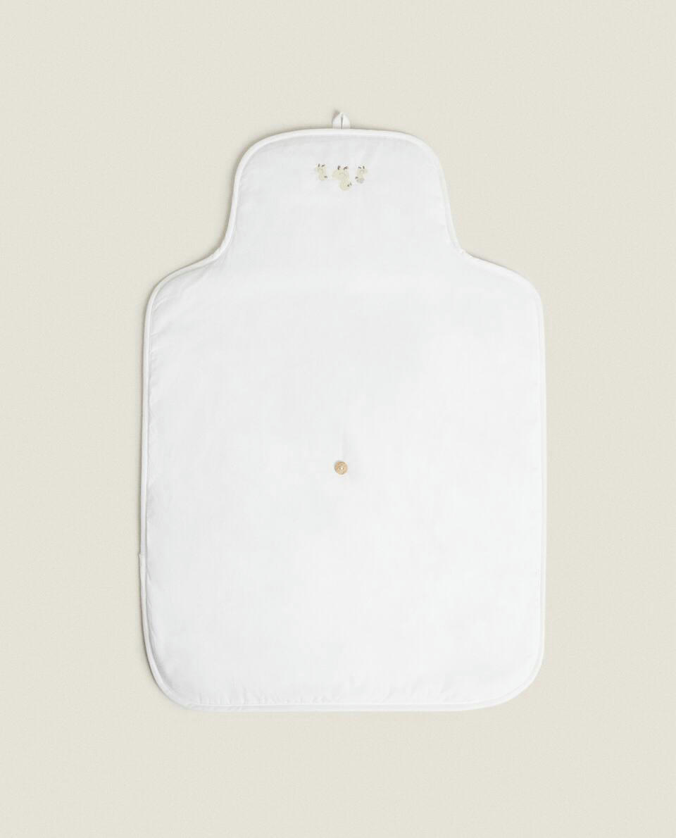 EMBROIDERED DUCK CHANGING MAT