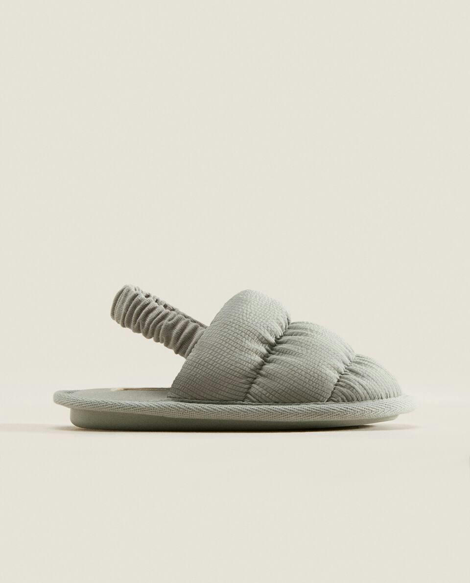 QUILTED SLIPPERS