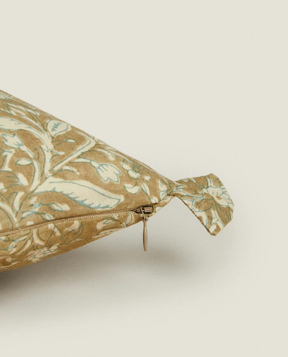 TASSEL CUSHION COVER