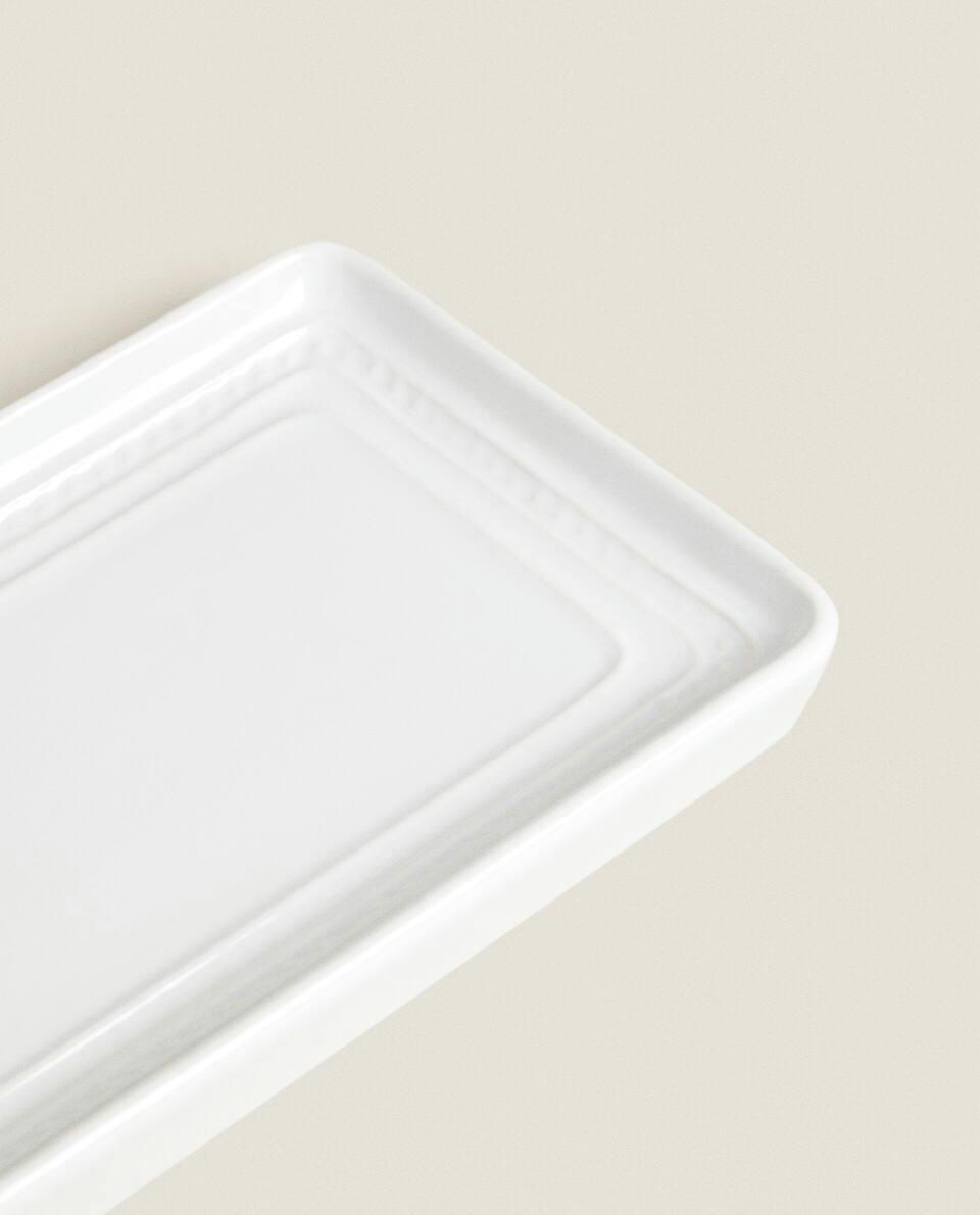 GLAZED CERAMIC BATHROOM SET