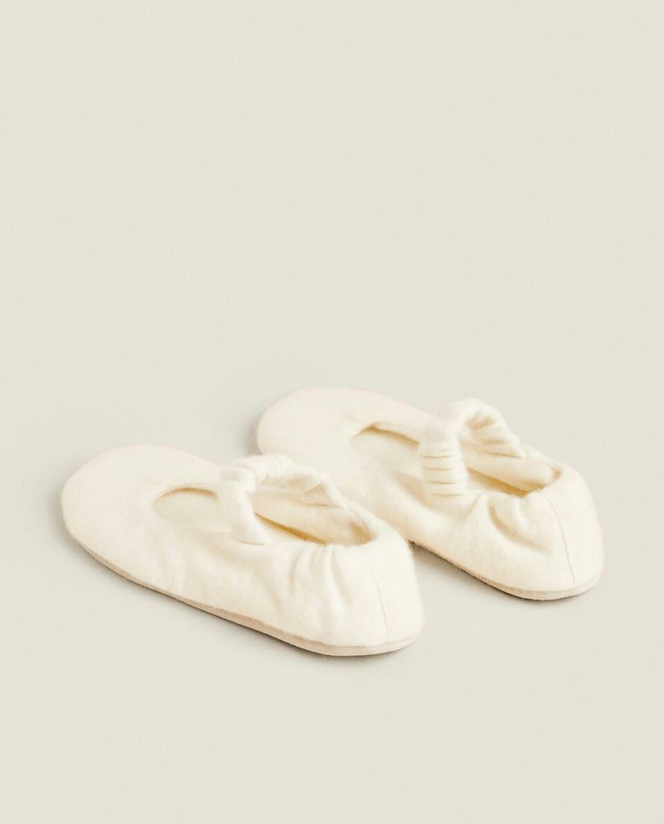 CASHMERE SLIPPERS