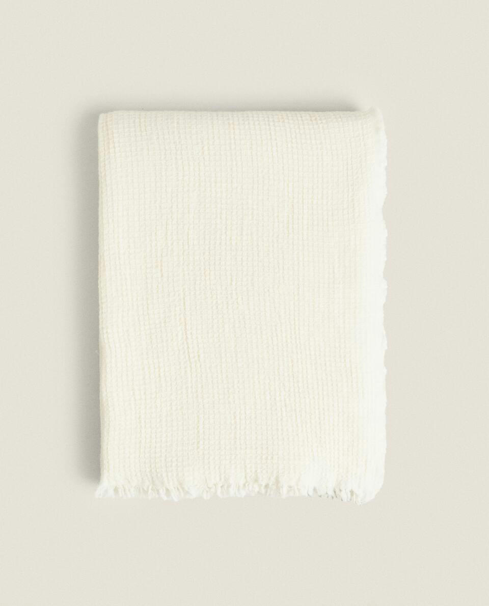 WAFFLE-KNIT WOOL BLANKET