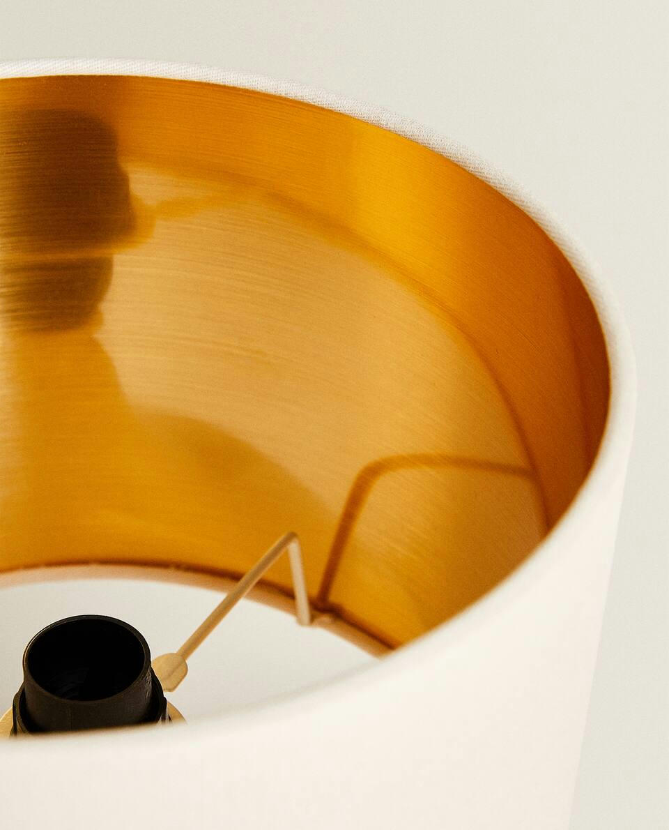 SMALL CERAMIC BASE LAMP