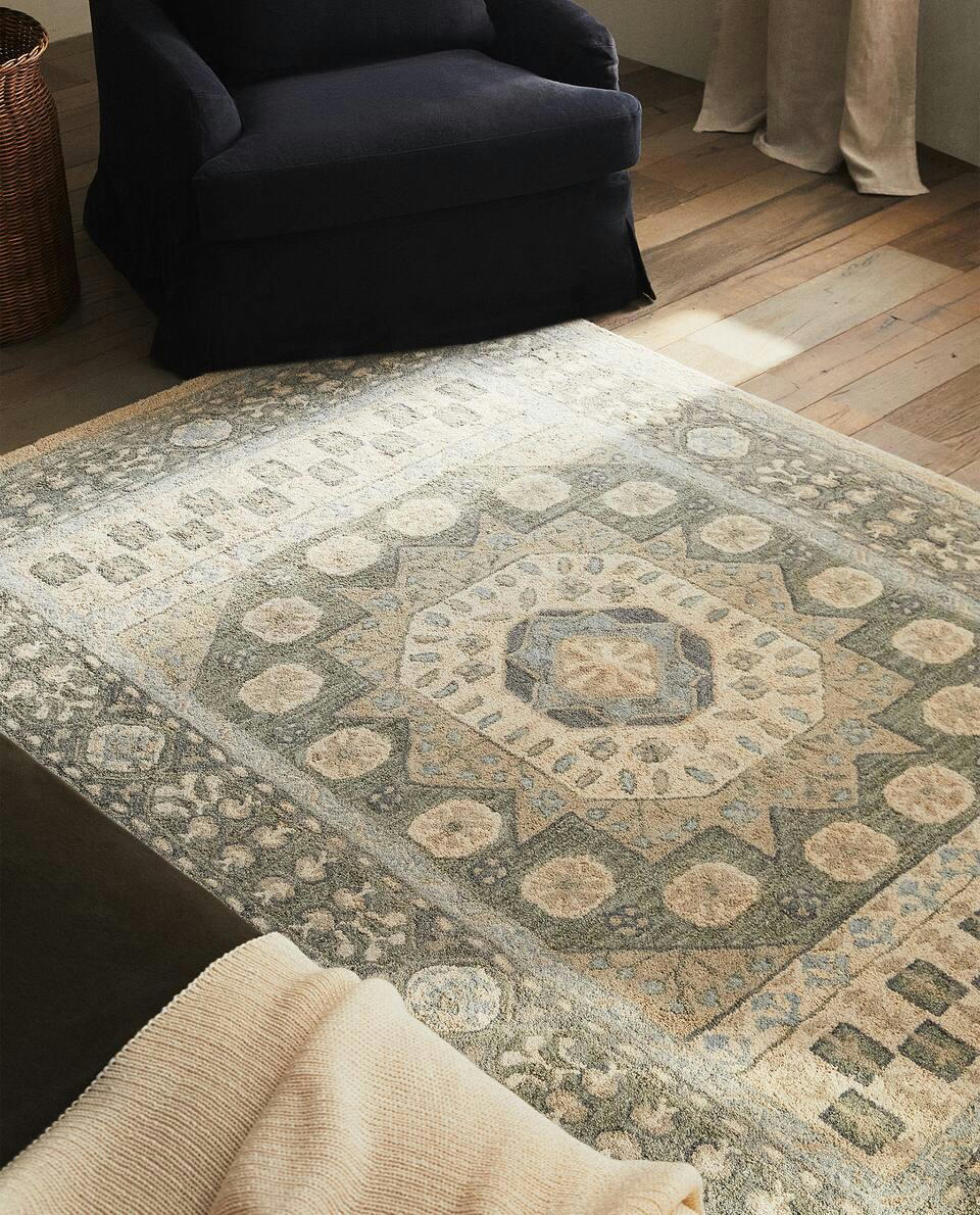 GEOMETRIC WOOL RUG
