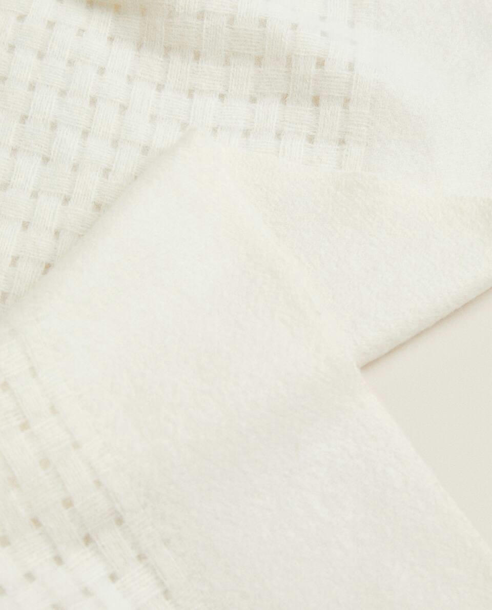 CHECKED MINI BLANKET