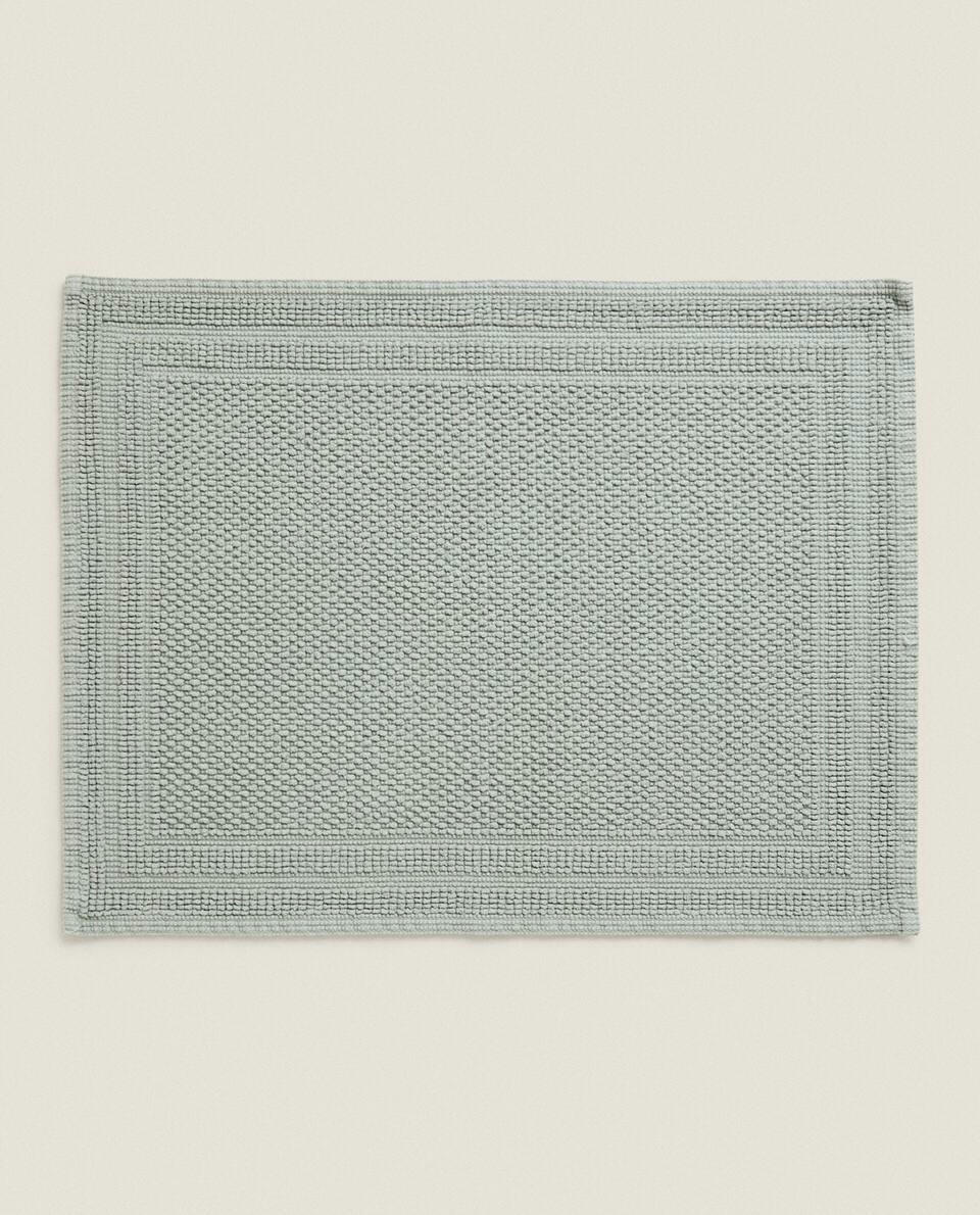 COTTON BATH MAT
