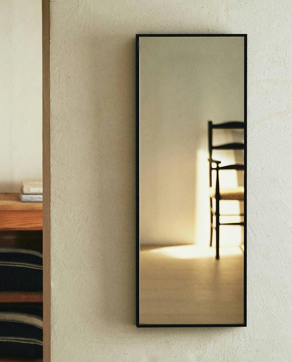 RECTANGULAR METAL WALL MIRROR