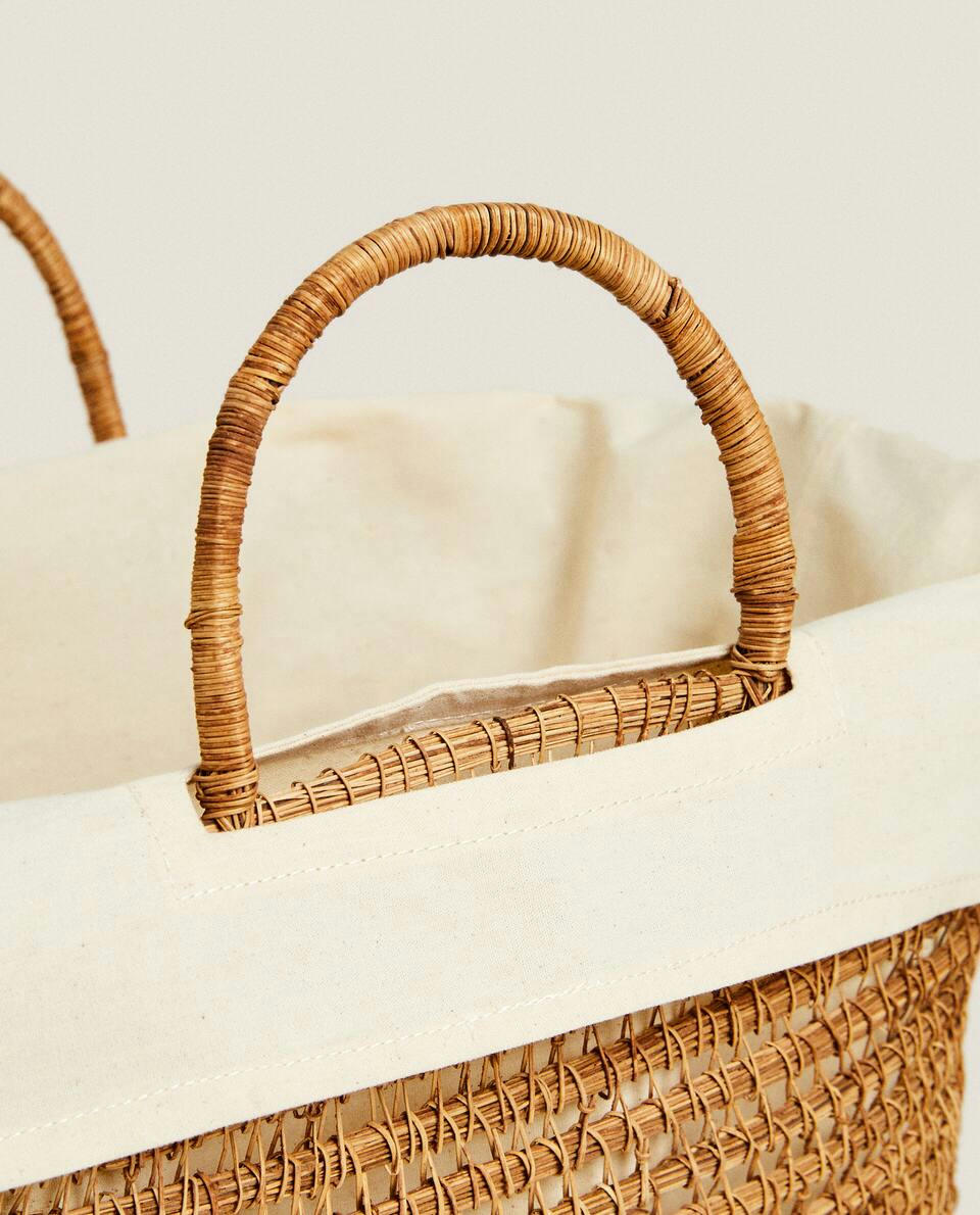 BASKET WITH FABRIC LINING