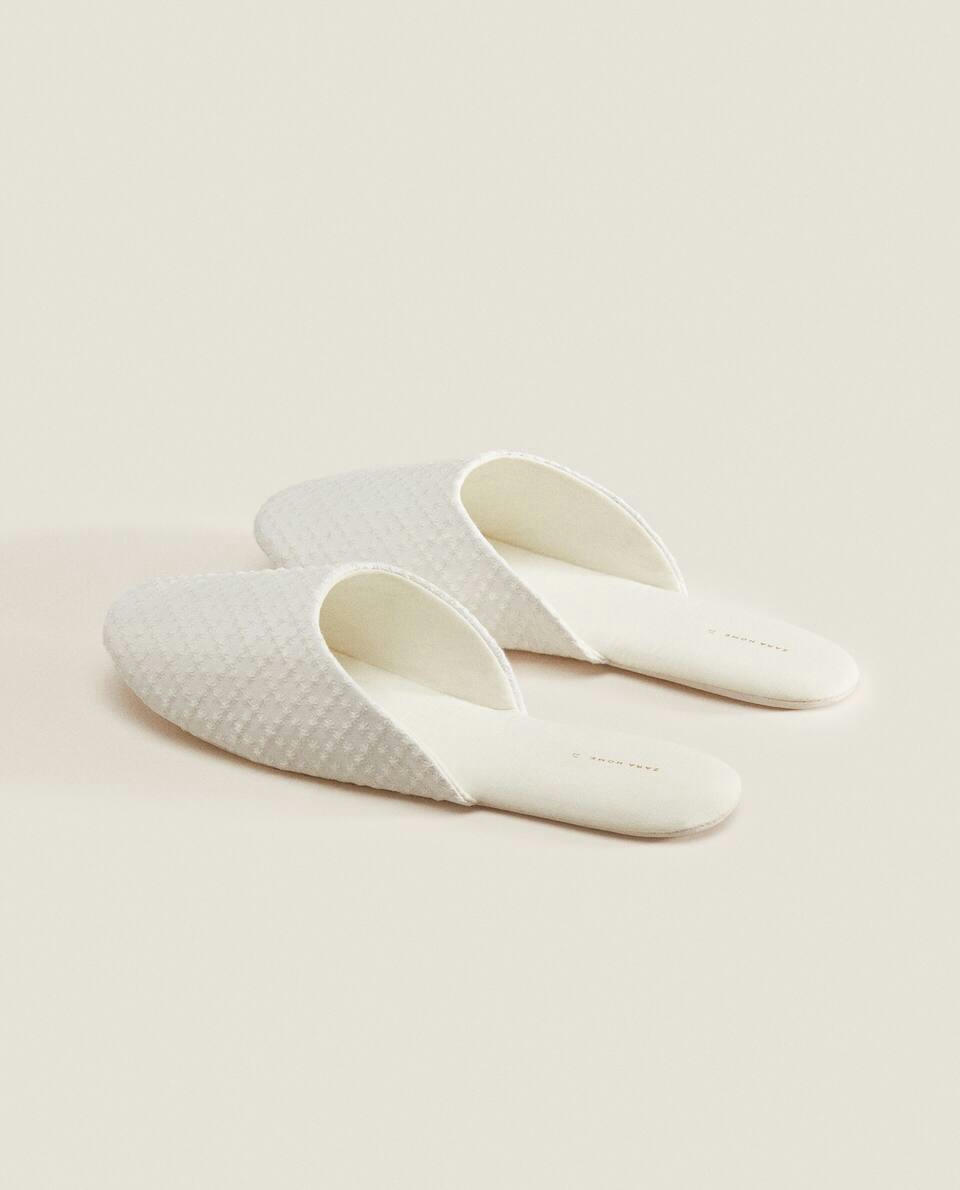 EMBROIDERED FABRIC SLIPPERS