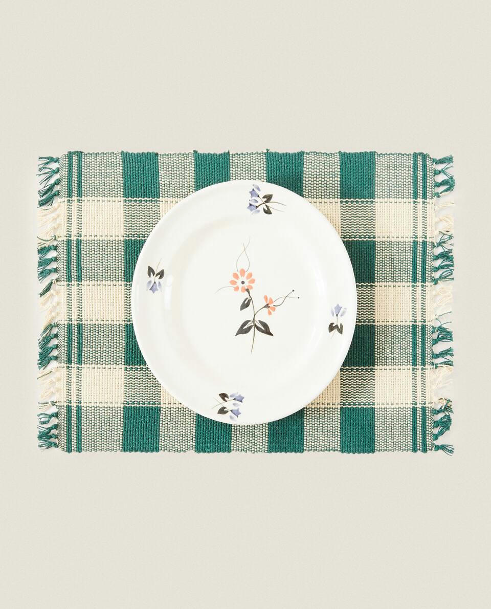 PACK OF CHECK CHRISTMAS PLACEMATS (PACK OF 2)
