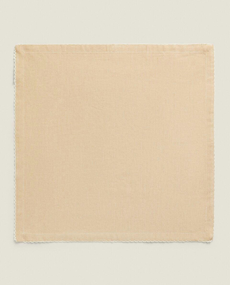 SCALLOPED NAPKINS (PACK OF 2)