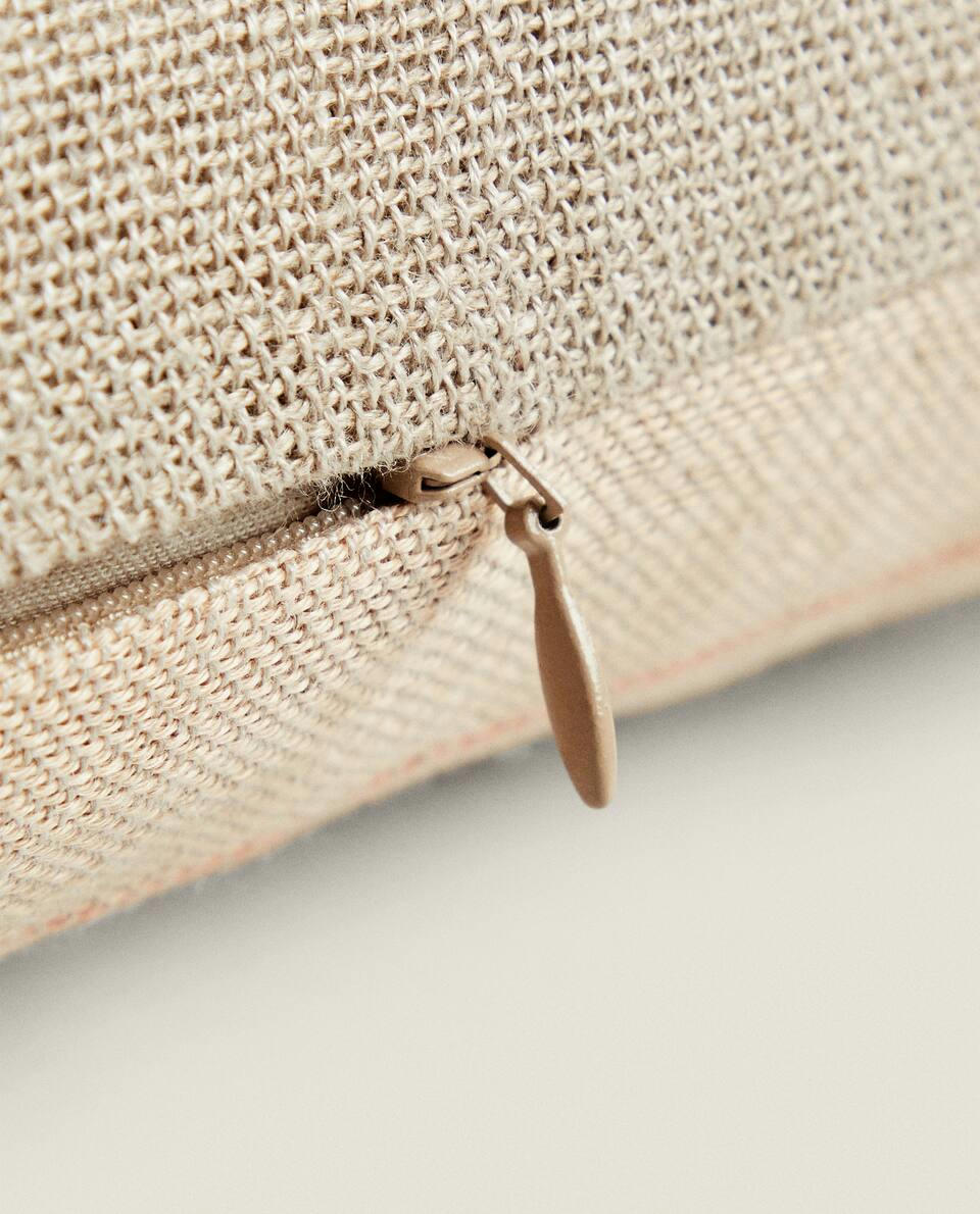 X áBBATTE ALPACA AND LINEN CUSHION