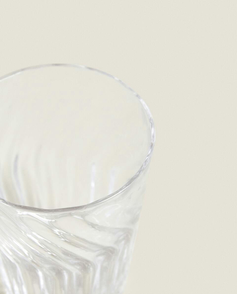 GLASS TUMBLER WITH LINE DESIGN