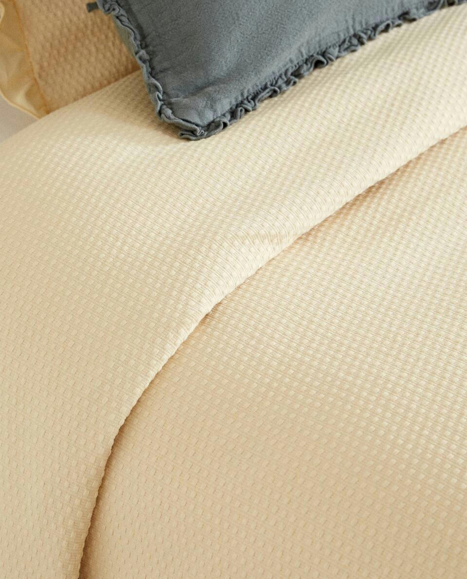JACQUARD COTTON BEDSPREAD