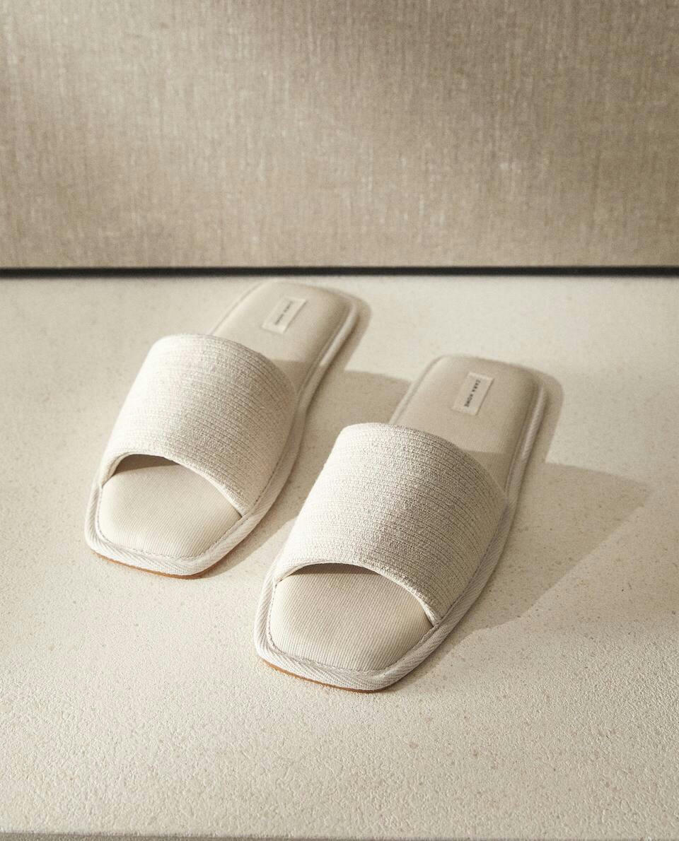 SQUARE TOE SLIDER SLIPPERS