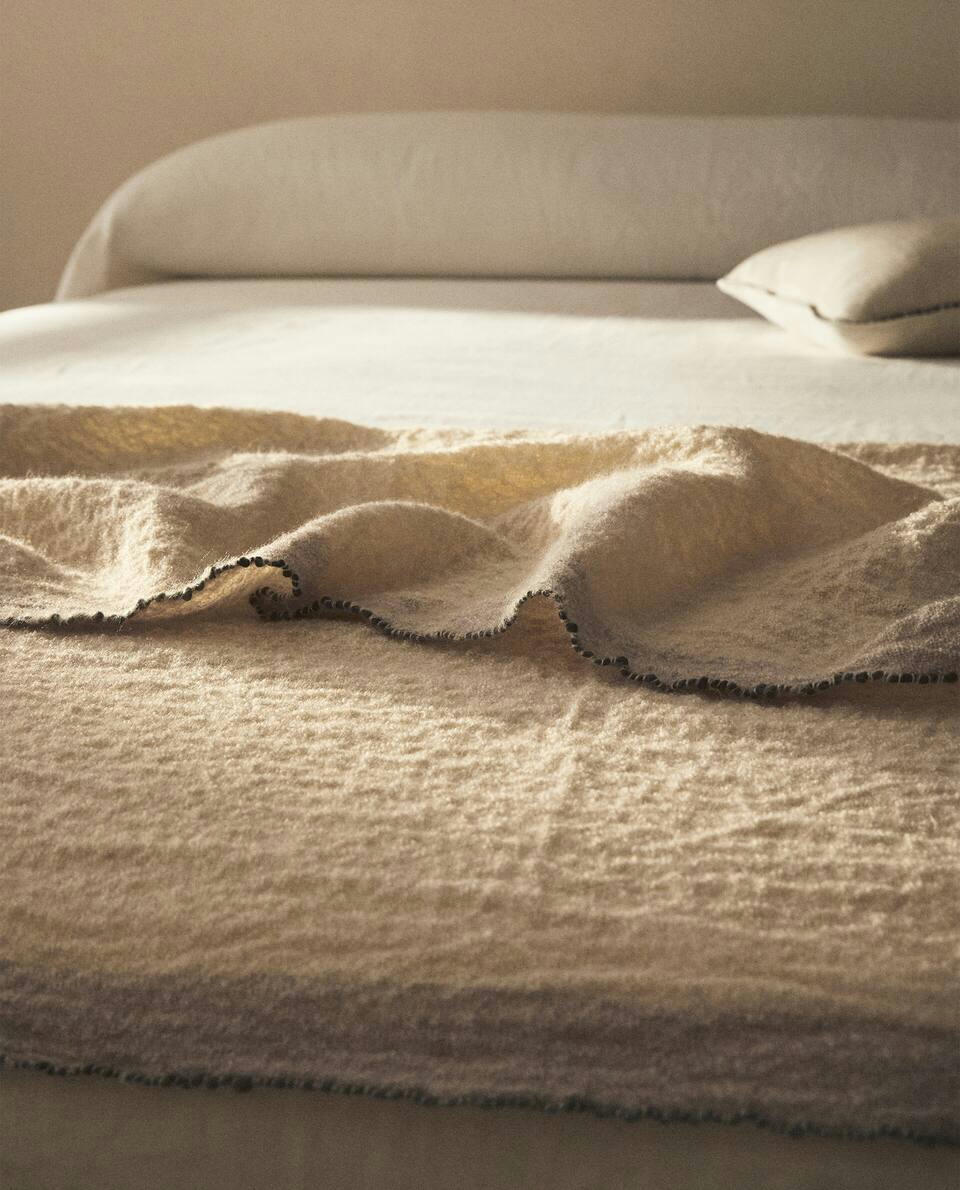 ROUGH TEXTURED BLANKET