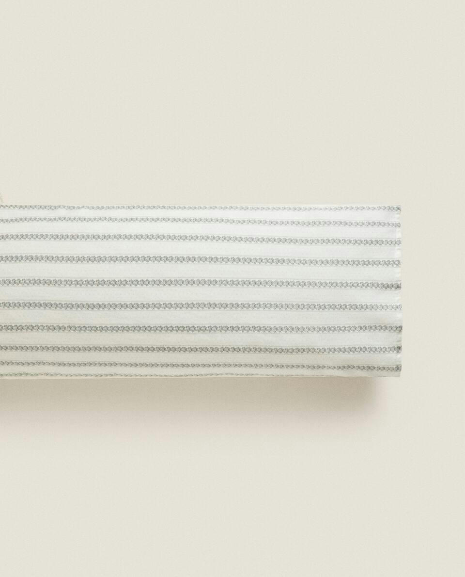 STRIPED AND FLORAL LINEN PILLOWCASE