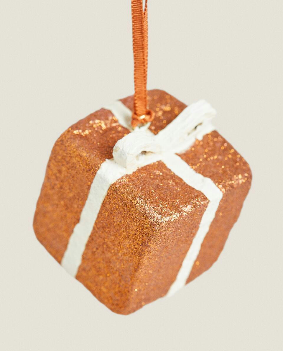 GIFT CHRISTMAS DECORATION