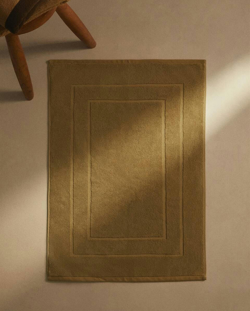 COTTON BATH MAT