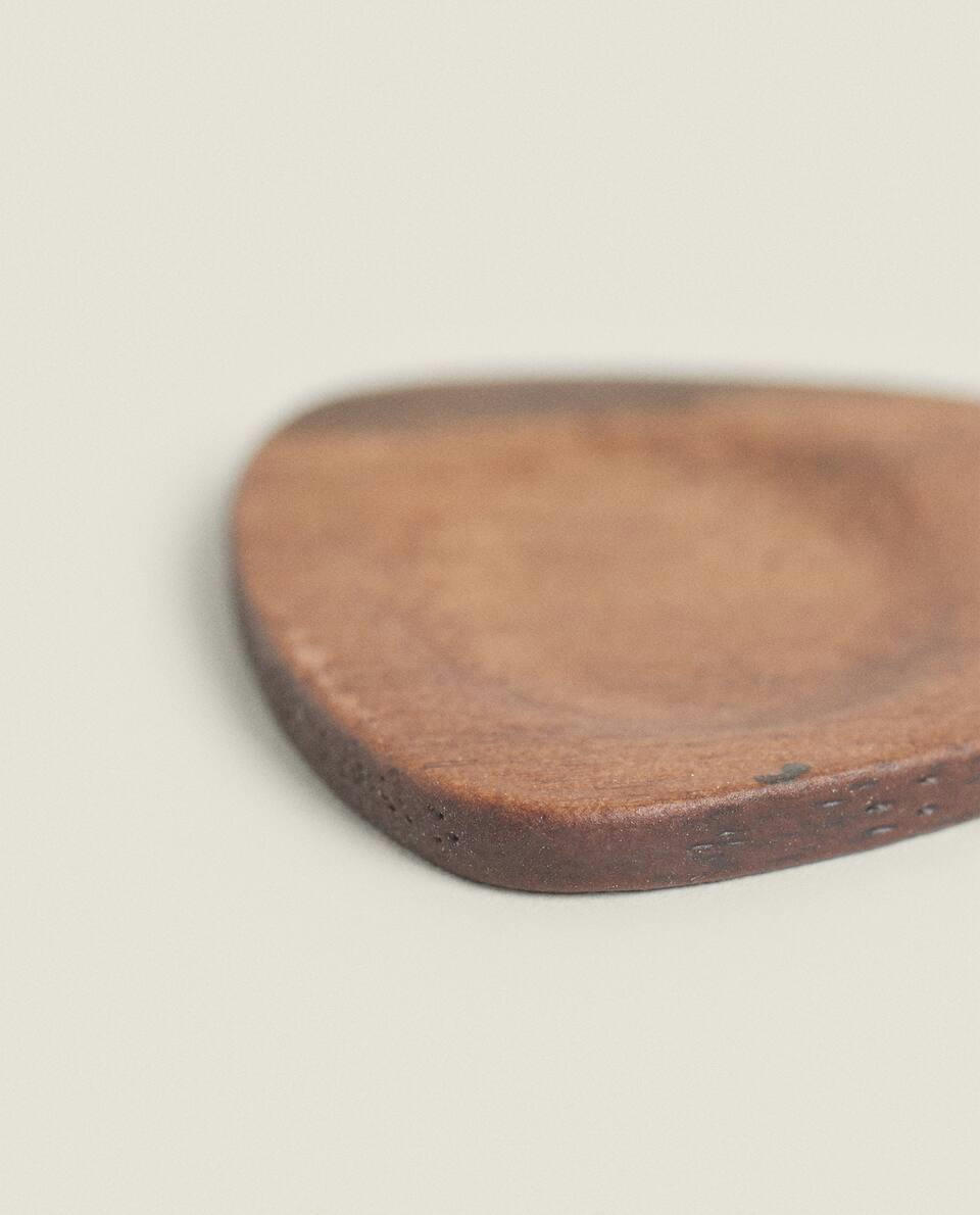 PACK OF WOODEN GUITAR PICKS (PACK OF 2)