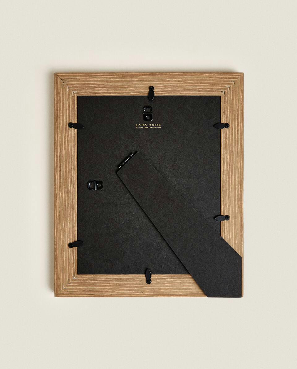 CONTRAST WOODEN FRAME