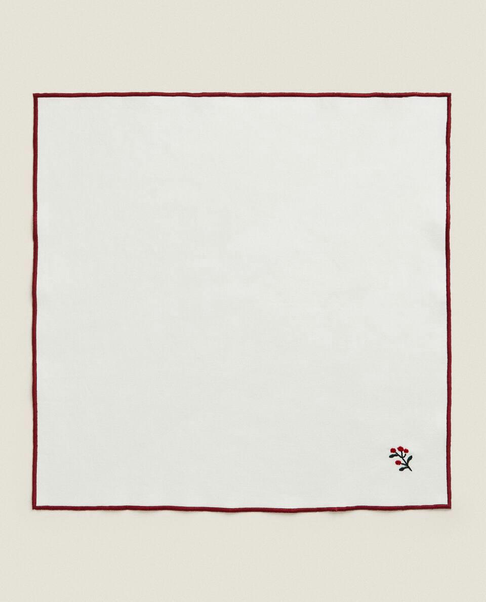 EMBROIDERED CHECK NAPKINS