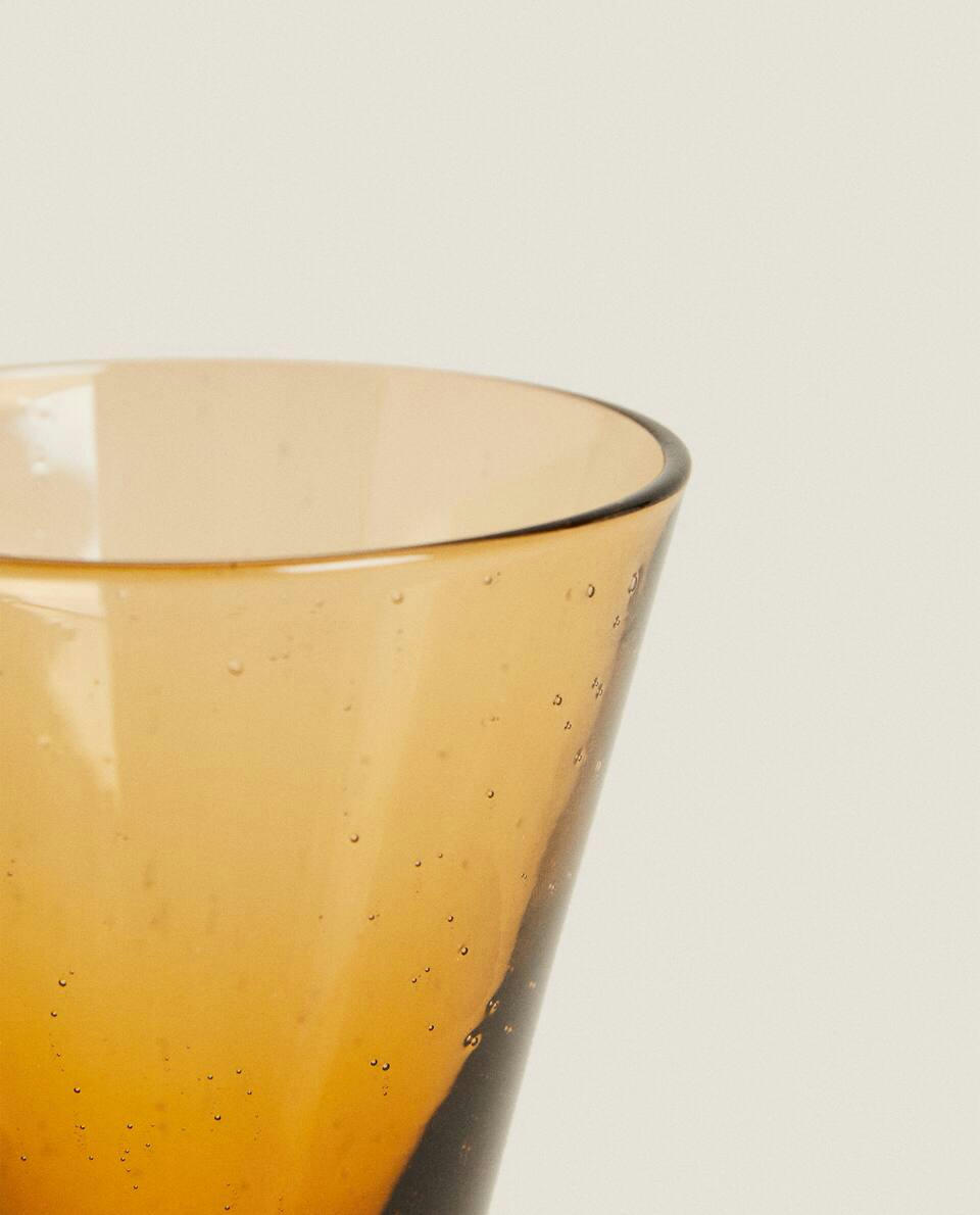 SMALL GLASS WITH BUBBLES