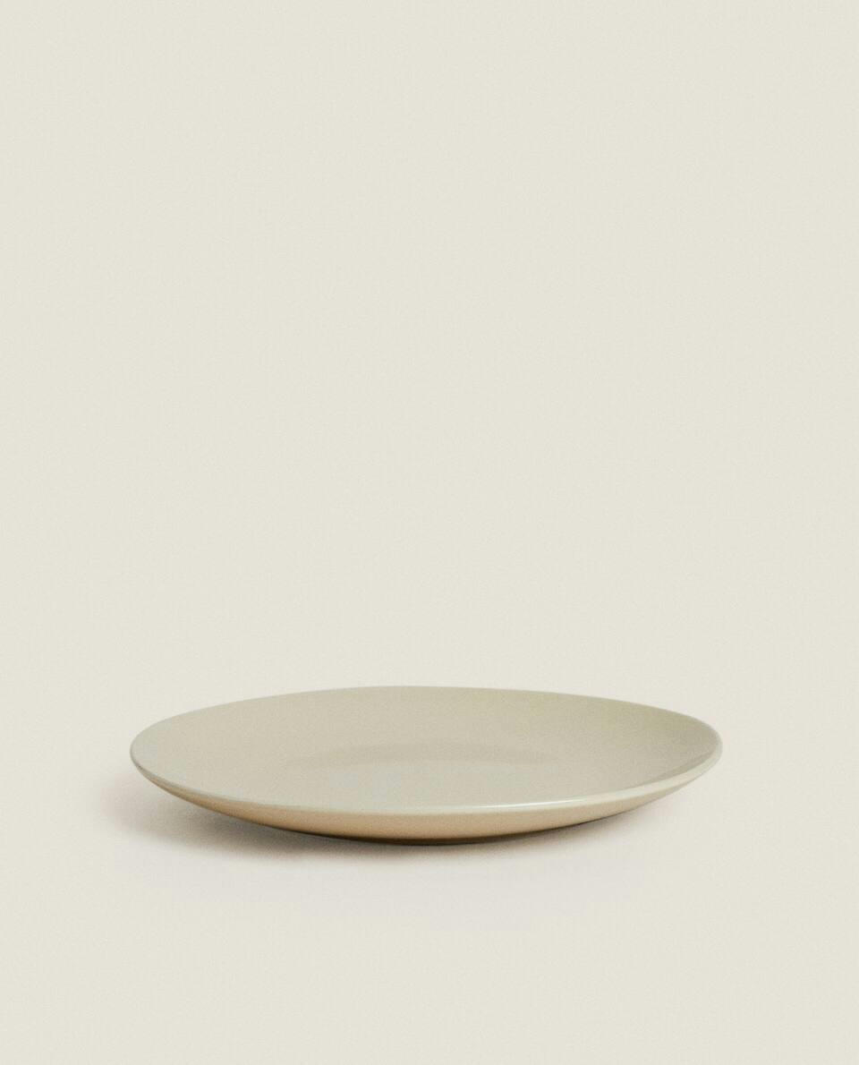 STONEWARE TABLEWARE