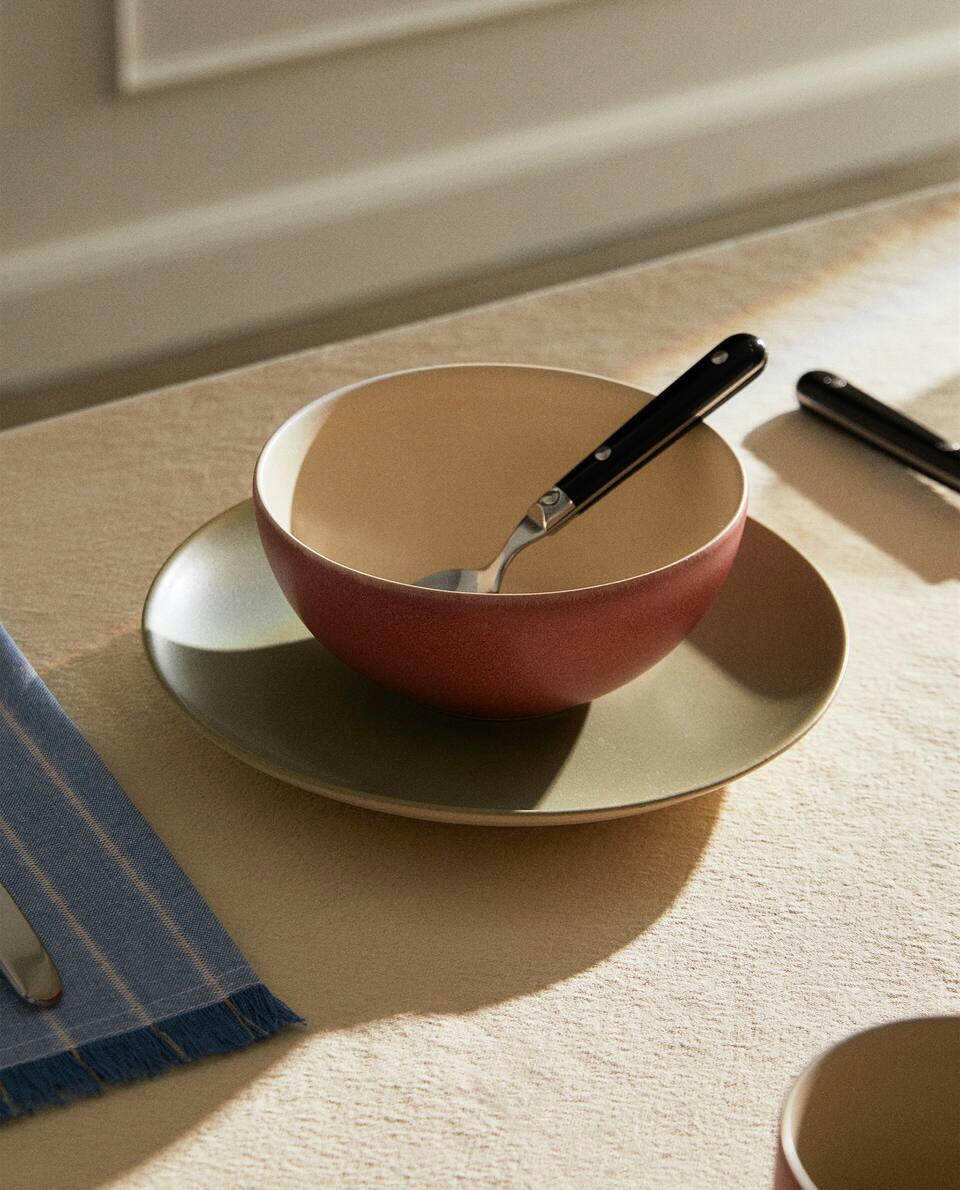 COLOURED STONEWARE BOWL