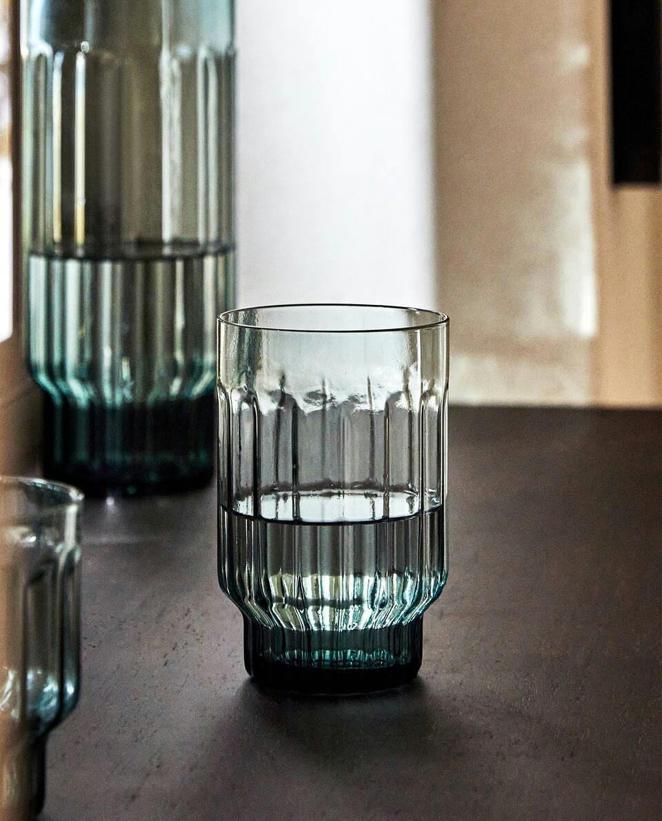 RAISED DESIGN TUMBLER