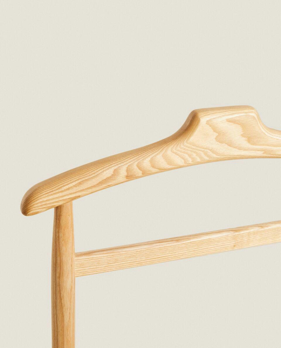 ASH WOOD VALET STAND