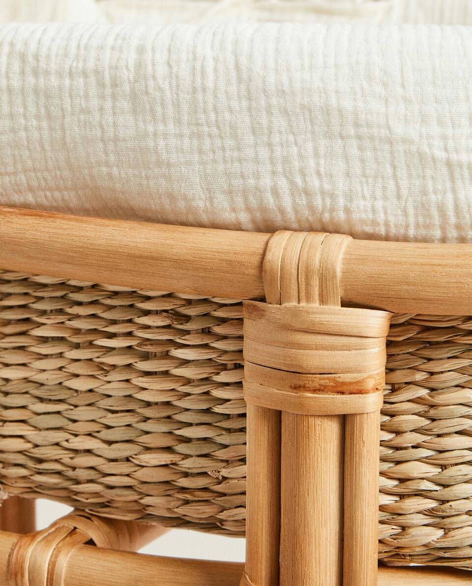 RATTAN MOSES BASKET