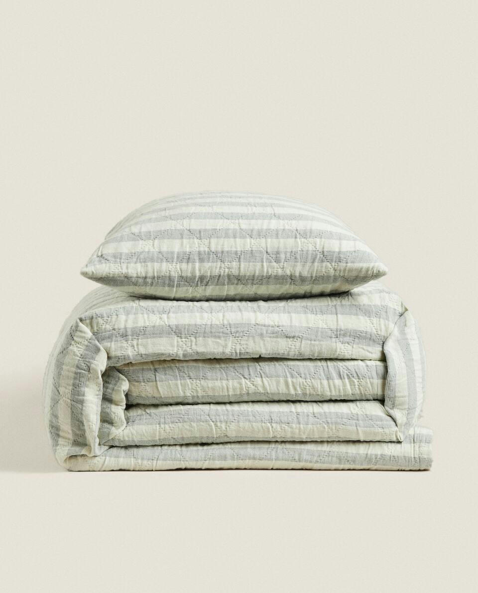 DYED THREAD STRIPED BEDSPREAD