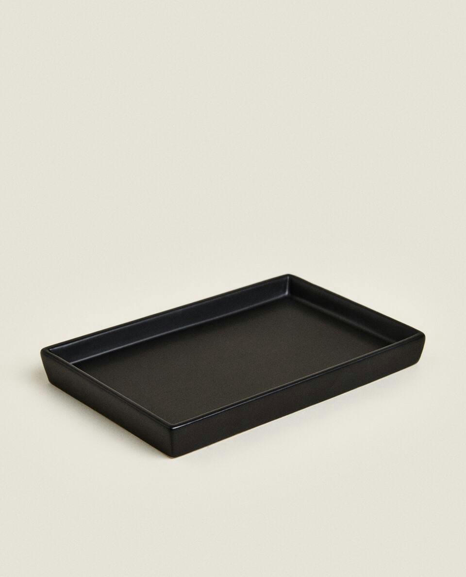 EARTHENWARE TRAYS