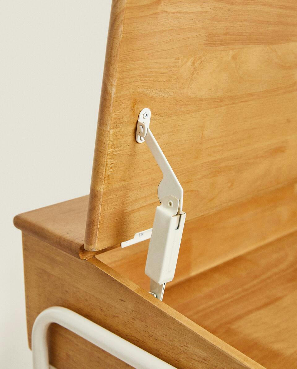 CHILDREN'S DESK WITH STORAGE