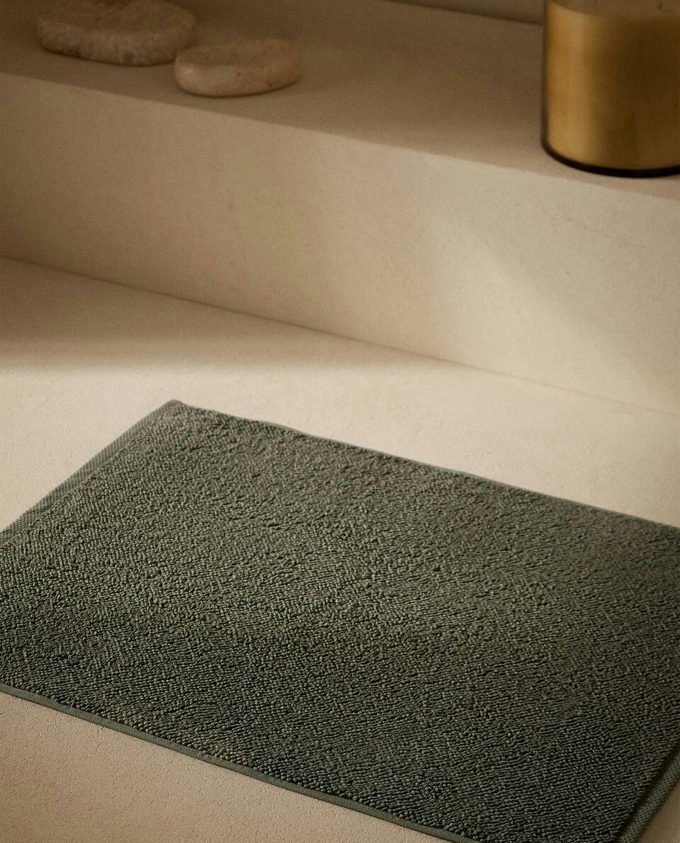 PLAIN BATH MAT RUG