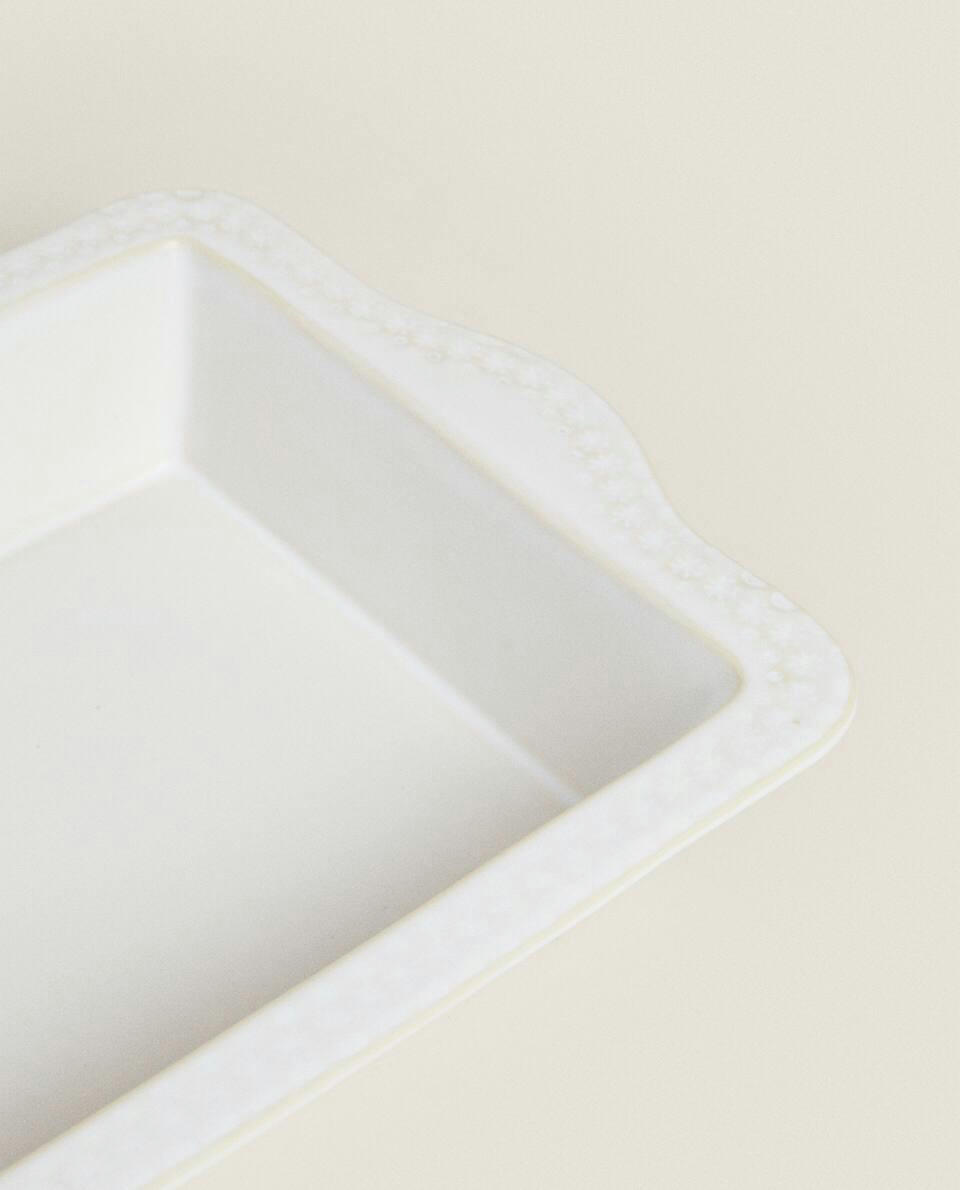 CHRISTMAS SNOWFLAKE STONEWARE SERVING DISH