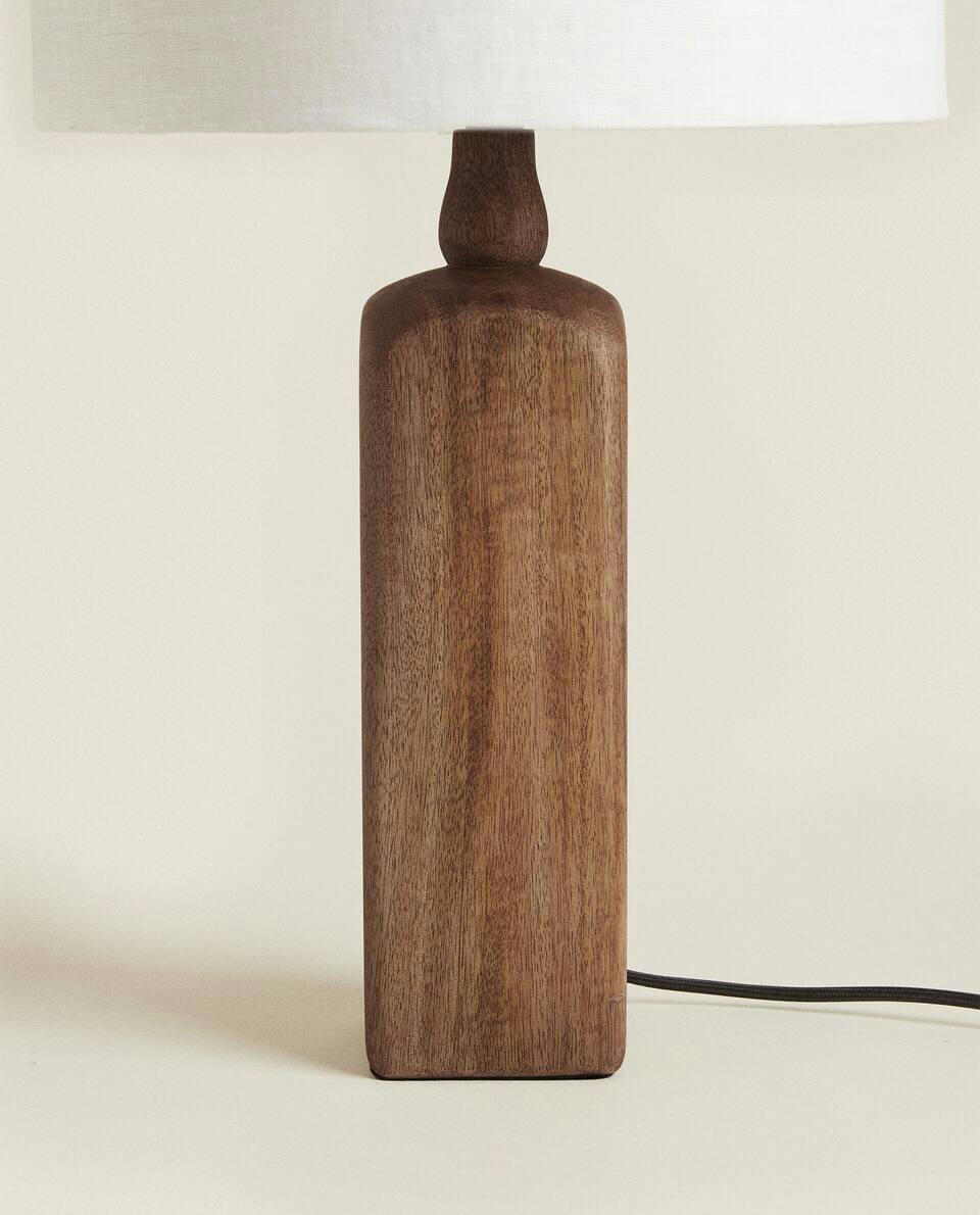 LAMP WITH WOODEN BASE