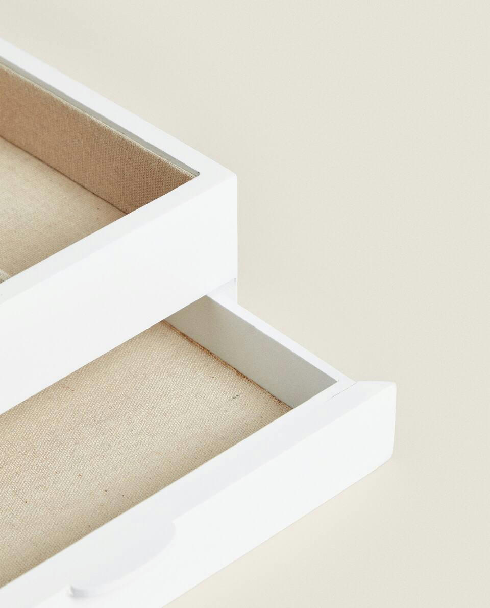 LACQUERED JEWELLERY BOX WITH DRAWER