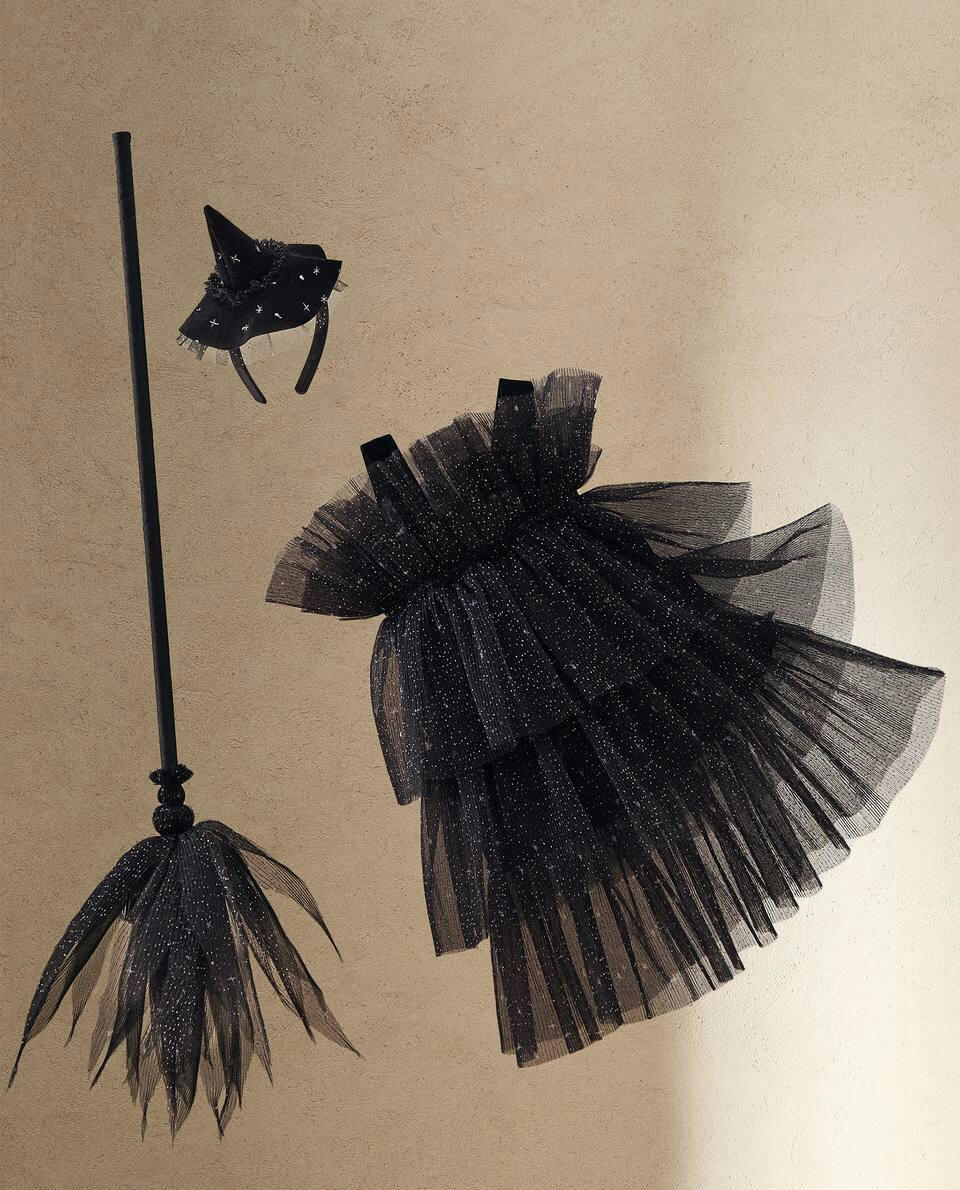 KIDS’ WITCH HALLOWEEN COSTUME