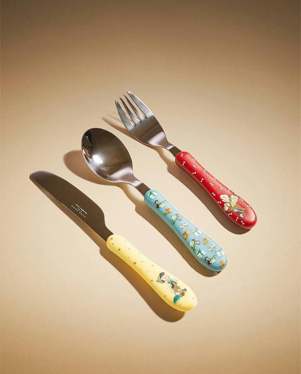 CHILDREN’S PINOCCHIO ? DISNEY CHRISTMAS CUTLERY SET