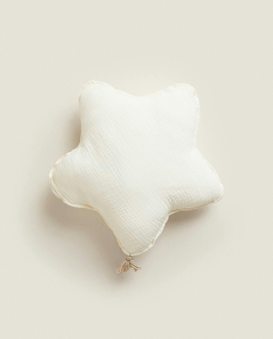 MUSLIN STAR CUSHION