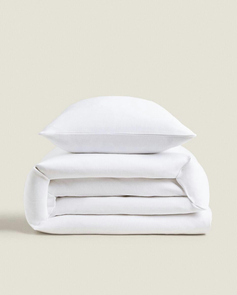 PIQUé BEDSPREAD
